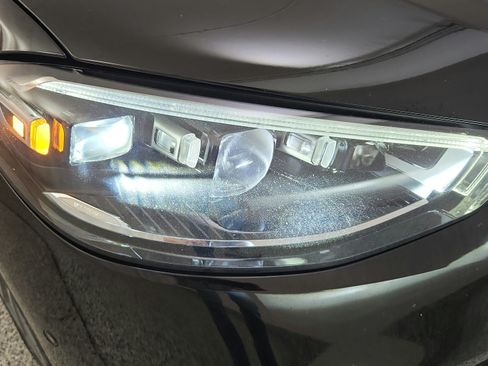 Used 2023 Mercedes-Benz S 500 4MATIC w/ AMG Line image 34