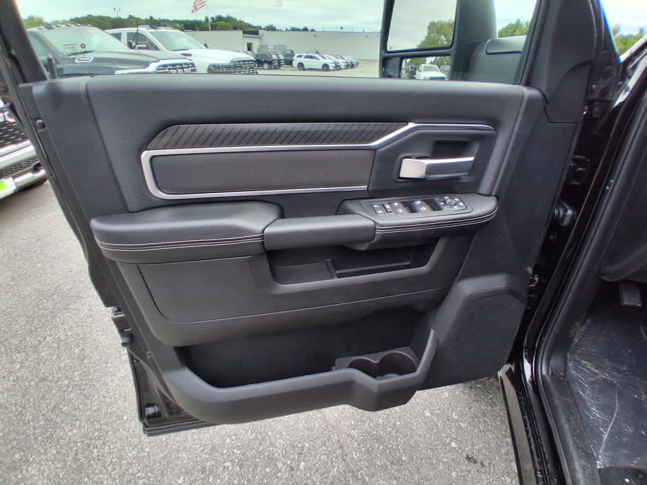 New 2026 RAM 3500 Big Horn AWD/4WD image 9
