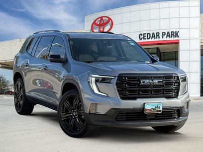 Used 2025 GMC Acadia Elevation w/ Elevation Premium Package