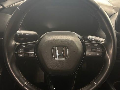 Used 2025 Honda HR-V Sport image 17