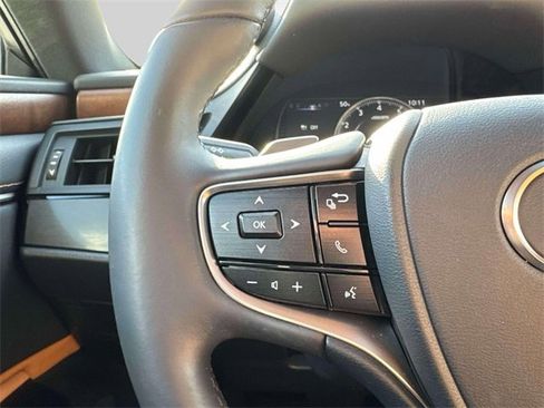 Used 2023 Lexus ES 350 w/ Premium Package image 21