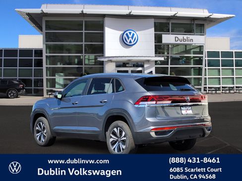 New 2025 Volkswagen Atlas Cross Sport SE image 6