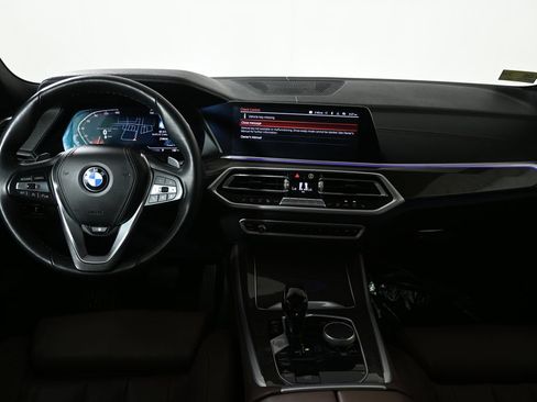 Used 2022 BMW X5 xDrive40i w/ Premium Package AWD/4WD image 17