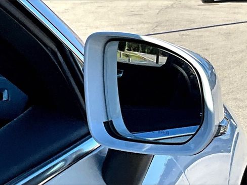 Used 2022 Volvo XC60 B5 Momentum w/ Advanced Package image 25