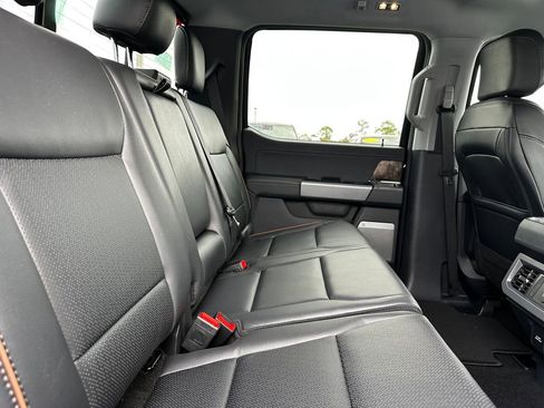 New 2026 Ford F250 Lariat w/ Black Appearance Package image 37