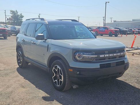 Used 2021 Ford Bronco Sport Big Bend w/ Big Bend Package AWD/4WD image 2