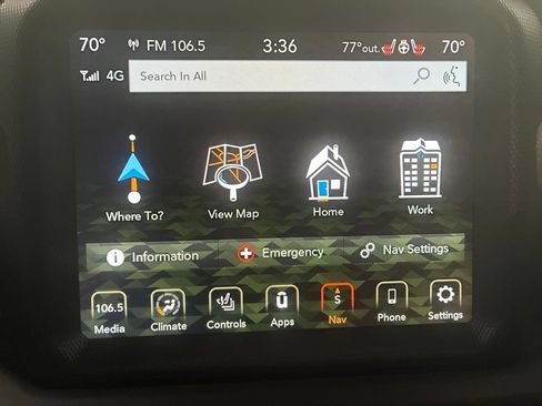 Used 2023 Jeep Gladiator Mojave w/ Cold Weather Group AWD/4WD image 33