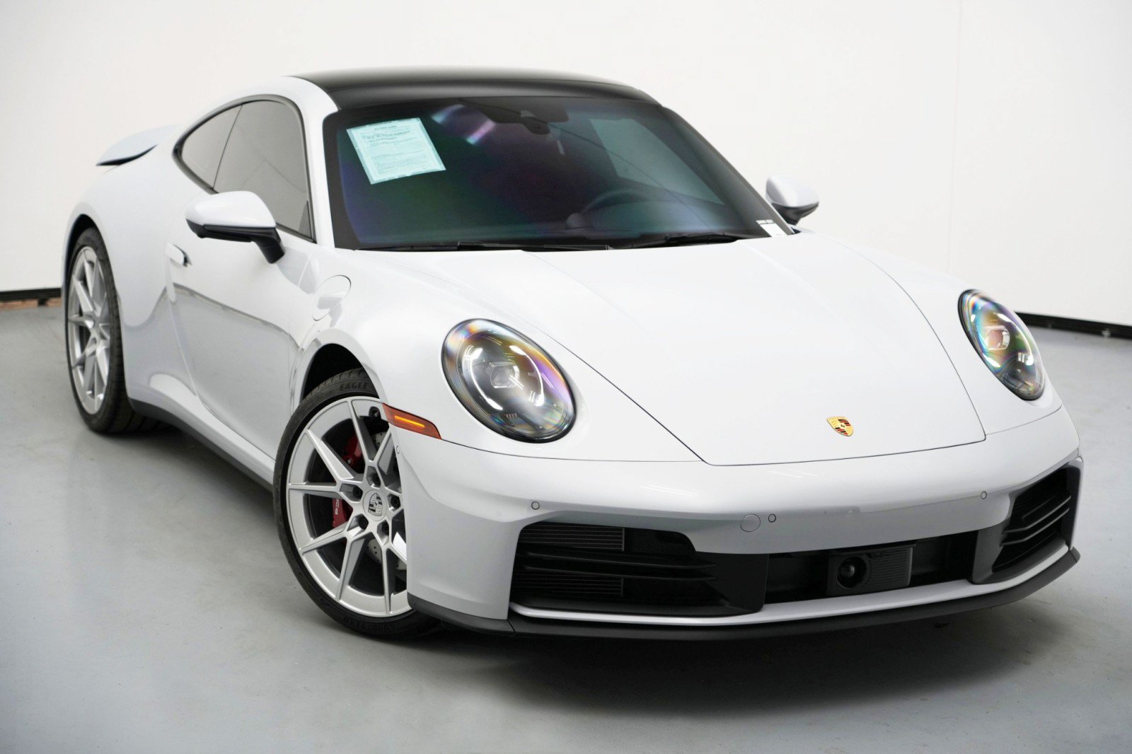 Used 2025 Porsche 911 Carrera RWD image 53
