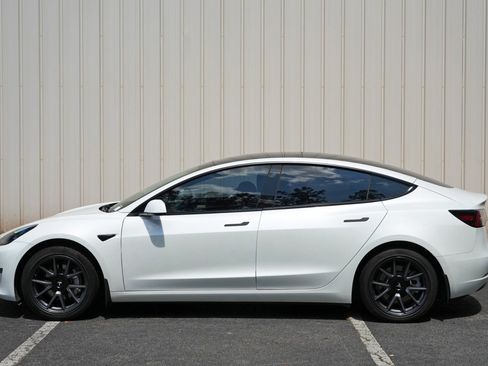 Used 2023 Tesla Model 3 Standard Range RWD image 51