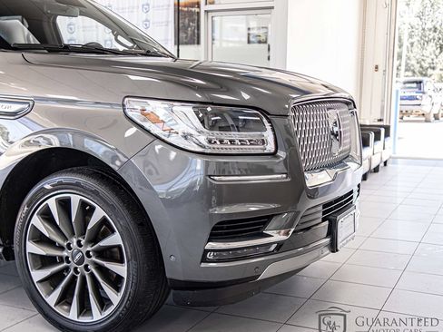 Used 2021 Lincoln Navigator L Reserve w/ Luxury Package AWD/4WD image 4