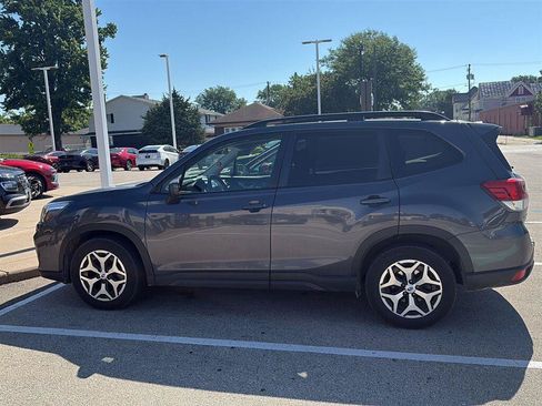 Used 2020 Subaru Forester Premium w/ Popular Package #1 AWD/4WD image 3