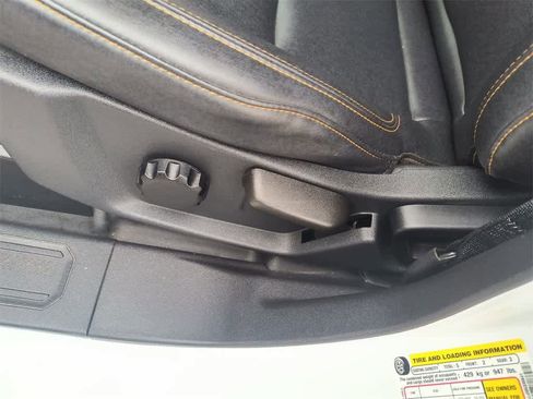 Used 2024 Ford Bronco Badlands image 12