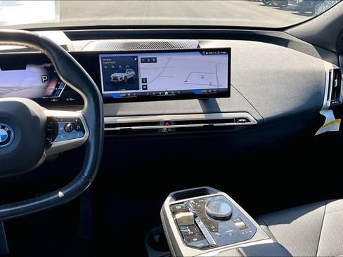 Used 2025 BMW iX xDrive50 image 6