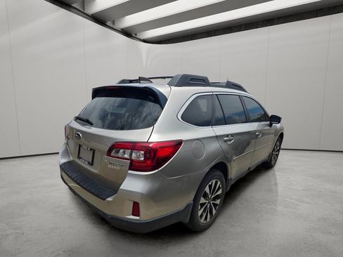 Used 2017 Subaru Outback 2.5i Limited AWD/4WD image 10