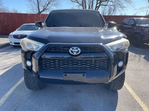 Used 2014 Toyota 4Runner SR5 image 3