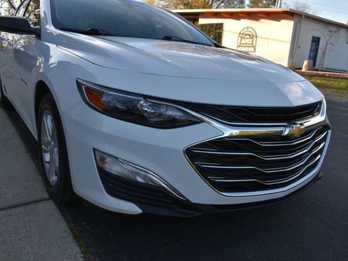 Used 2020 Chevrolet Malibu LS image 35