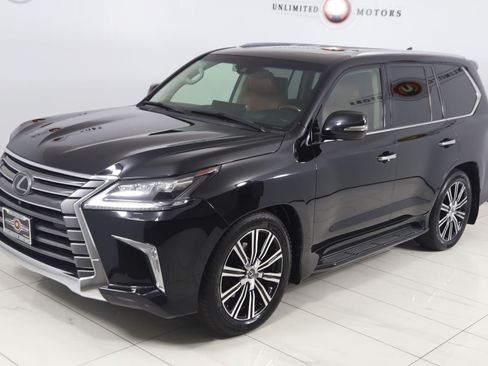 Used 2020 Lexus LX 570 4WD w/ Luxury Package image 25