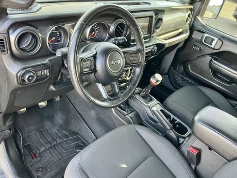 Used 2022 Jeep Wrangler Unlimited Sport image 36