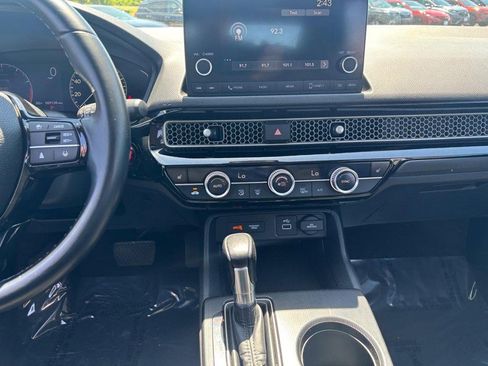 Used 2022 Honda Civic EX image 13