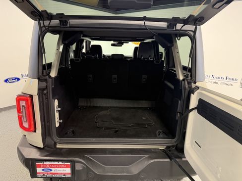Used 2025 Ford Bronco Outer Banks image 24