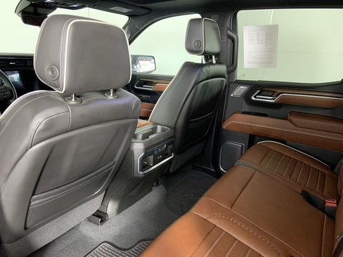 Used 2025 GMC Sierra 1500 Denali Ultimate image 34