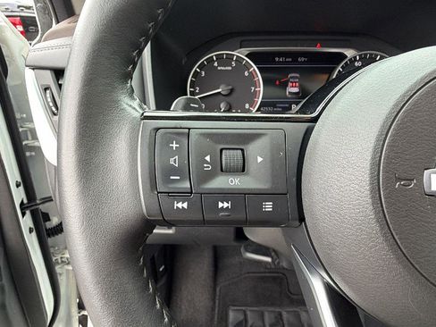 Used 2023 Nissan Rogue SV w/ SV Premium B Package FWD image 25