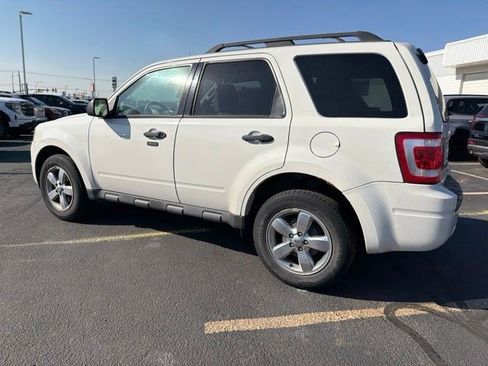 Used 2012 Ford Escape XLT AWD/4WD image 9