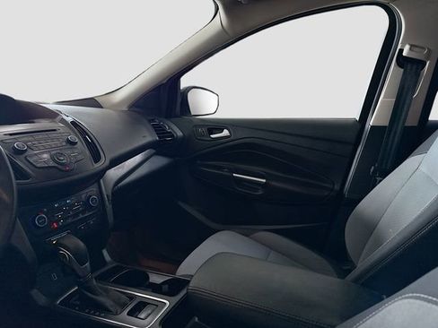 Used 2018 Ford Escape SE image 23