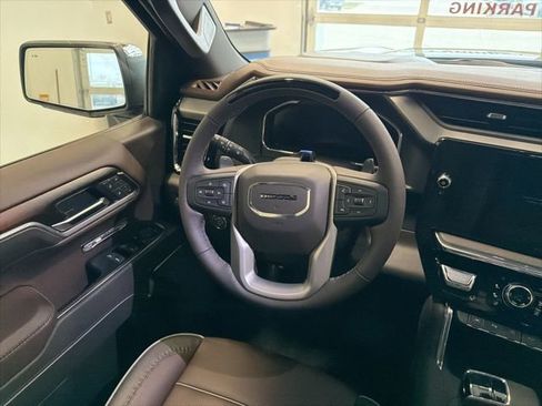 New 2026 GMC Sierra 1500 Denali w/ Technology Package AWD/4WD image 39