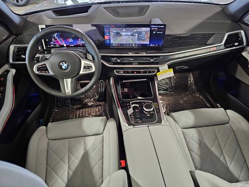 New 2026 BMW X5 xDrive40i w/ M Sport Package AWD/4WD image 10