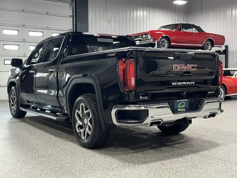 Certified 2023 GMC Sierra 1500 SLT w/ SLT Premium Package AWD/4WD image 3