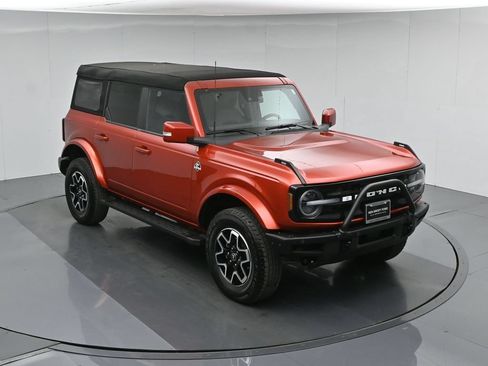 Certified 2024 Ford Bronco Outer Banks AWD/4WD image 40