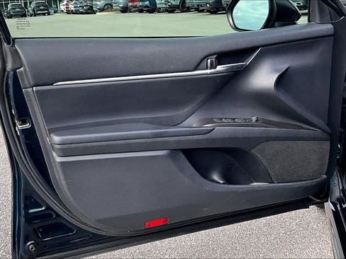 Certified 2021 Toyota Camry SE w/ Convenience Package image 45