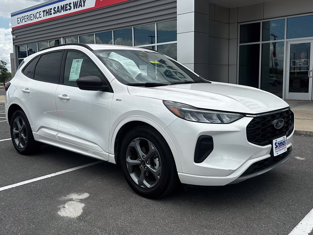 Used 2023 Ford Escape ST-Line w/ Tech Pack #1 FWD image 6
