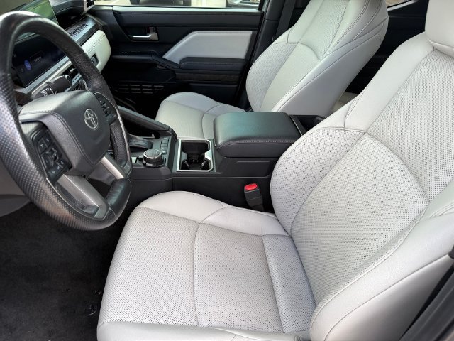 Used 2024 Toyota Tacoma Limited w/ Limited Package (LT) AWD/4WD image 11