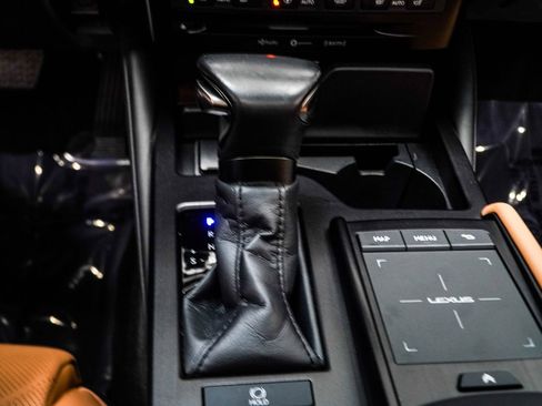 Used 2022 Lexus ES 350 Ultra Luxury w/ Accessory Package 2 FWD image 24