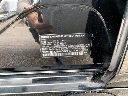 Used 2021 BMW 330i Sedan w/ M Sport Package image 39