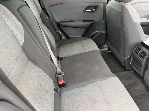 Used 2023 Nissan Rogue SV FWD image 12