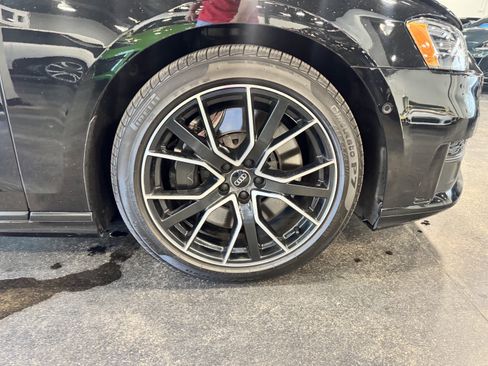 Used 2020 Audi A8 L 4.0T image 31