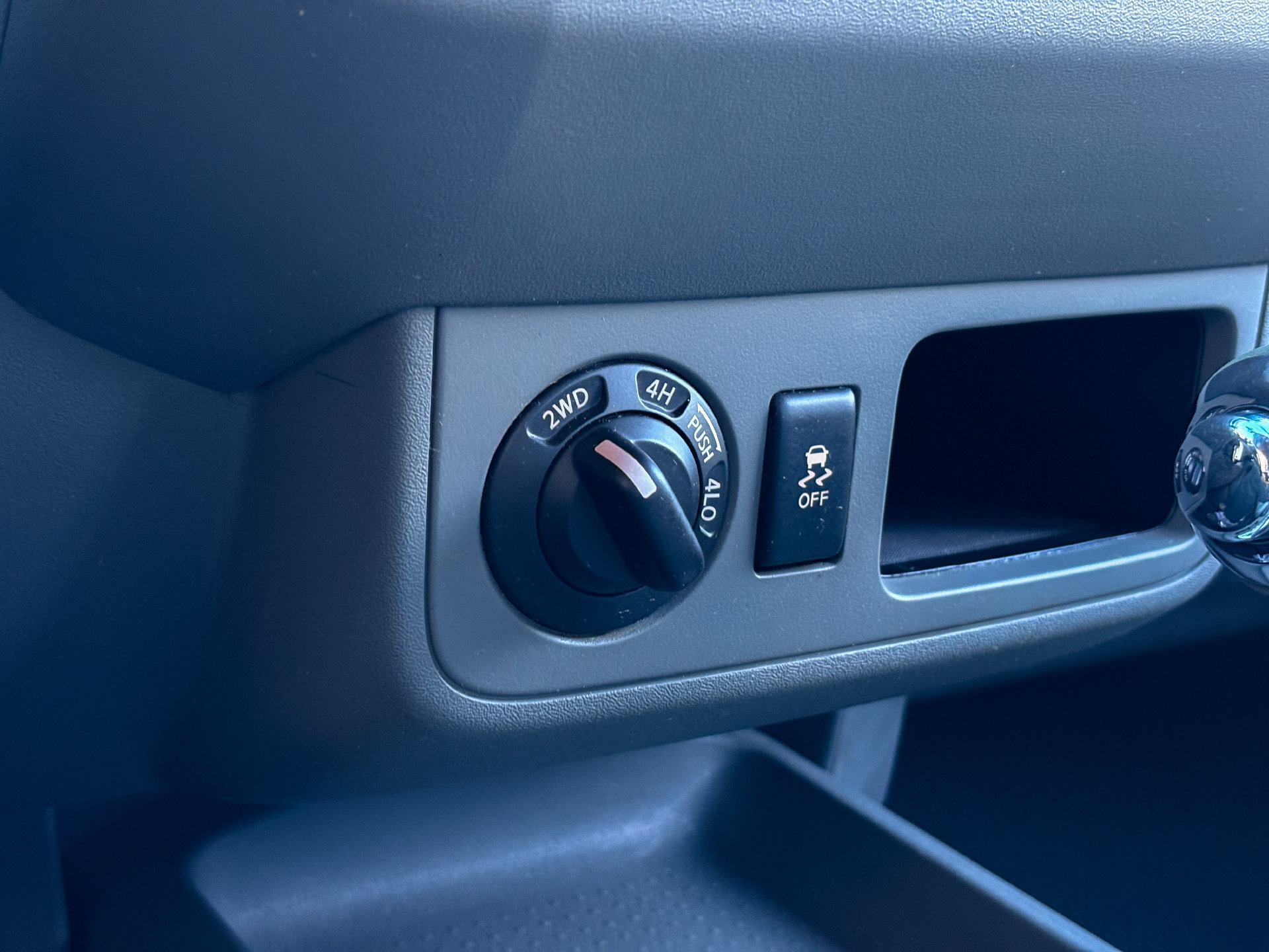 Used 2019 Nissan Frontier SV AWD/4WD image 25