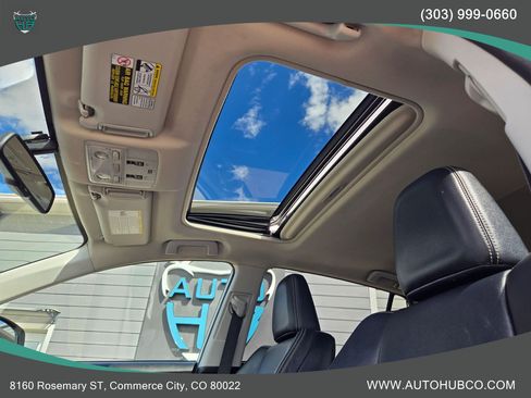 Used 2013 Toyota RAV4 Limited AWD/4WD image 21