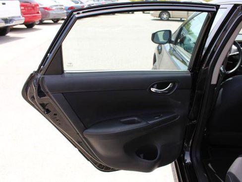 Used 2016 Nissan Sentra S FWD image 11