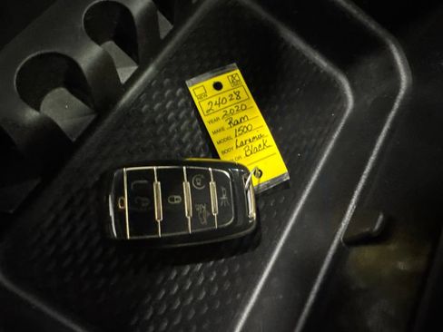 Used 2020 RAM 1500 Laramie AWD/4WD image 42