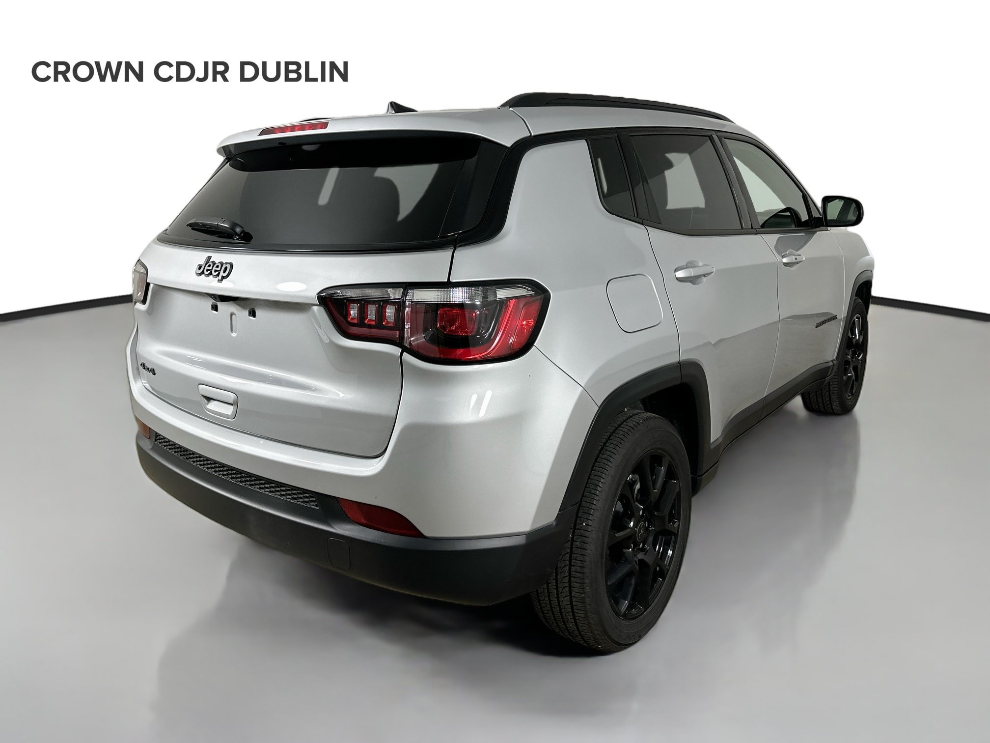 Used 2026 Jeep Compass Latitude AWD/4WD image 5
