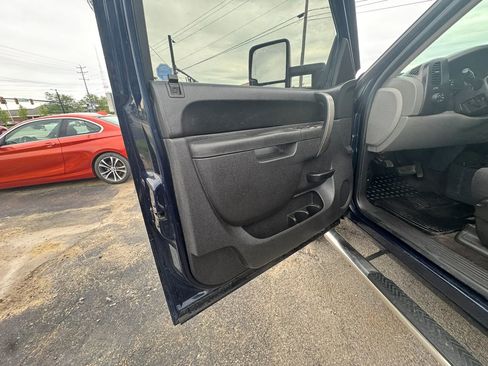 Used 2011 GMC Sierra 1500 SL AWD/4WD image 11
