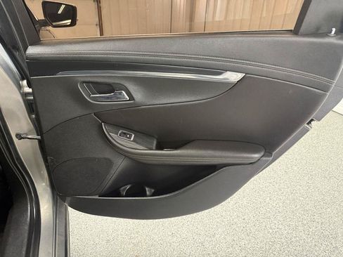 Used 2019 Chevrolet Impala Premier FWD image 29