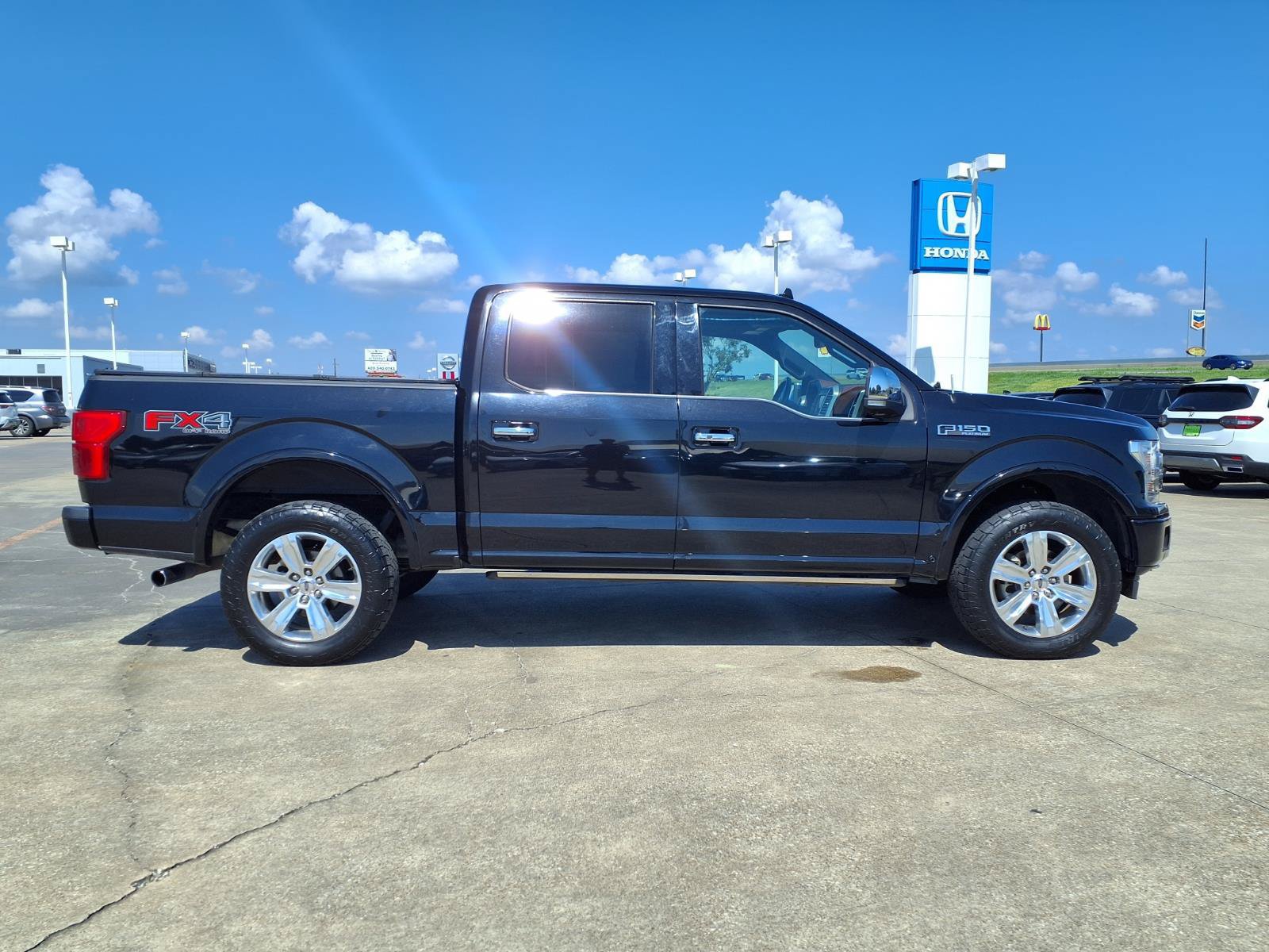 Used 2020 Ford F150 Platinum w/ Equipment Group 701A Luxury AWD/4WD image 8