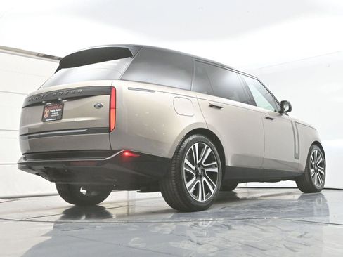 Used 2023 Land Rover Range Rover Long Wheelbase Autobiography image 48