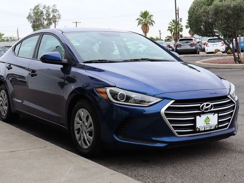 Used 2017 Hyundai Elantra SE FWD image 14