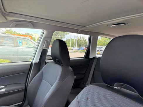 Used 2012 Subaru Forester 2.5X Premium AWD/4WD image 10